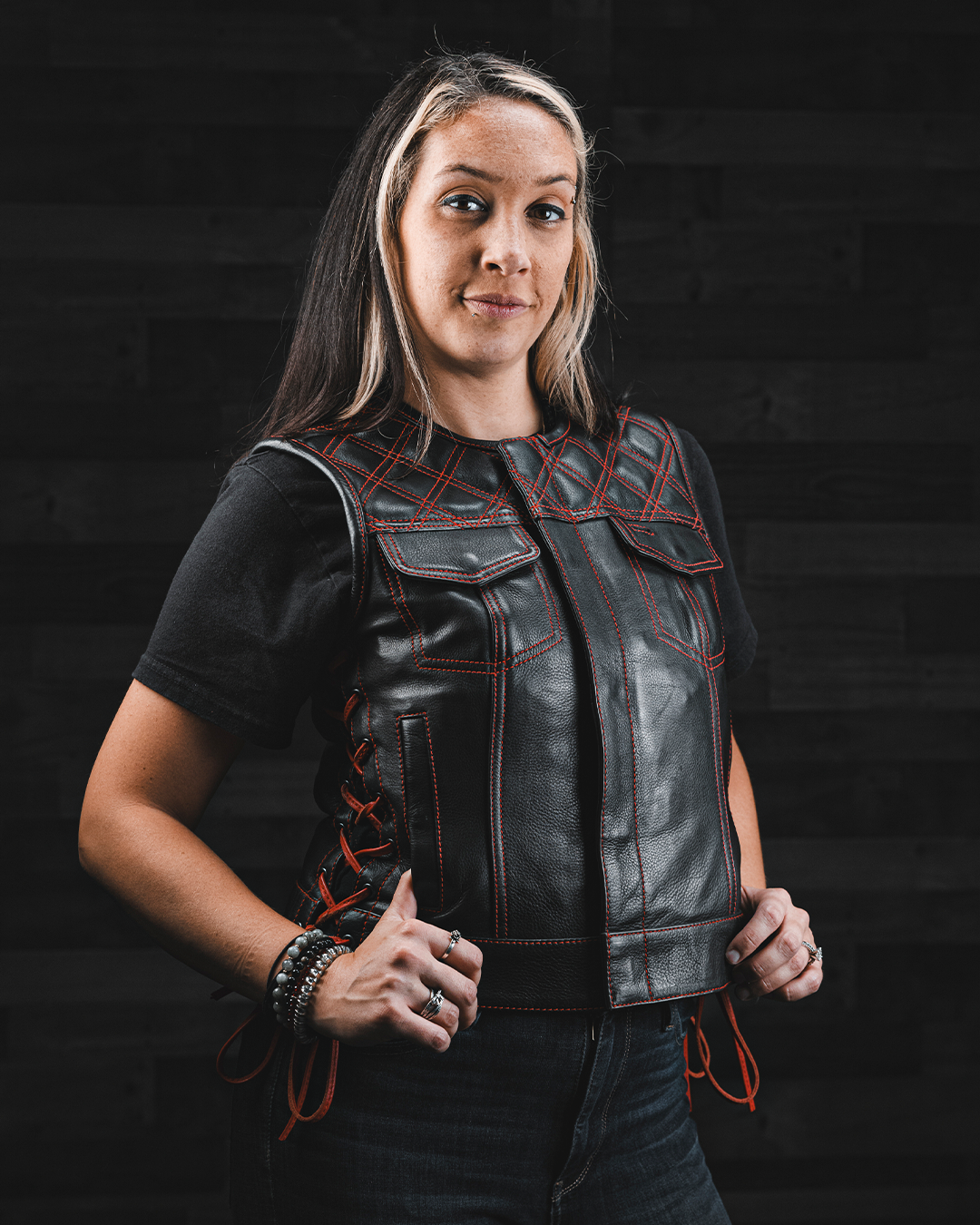 Bonnie – Motorrad-Lederweste für Damen – Rautensteppung