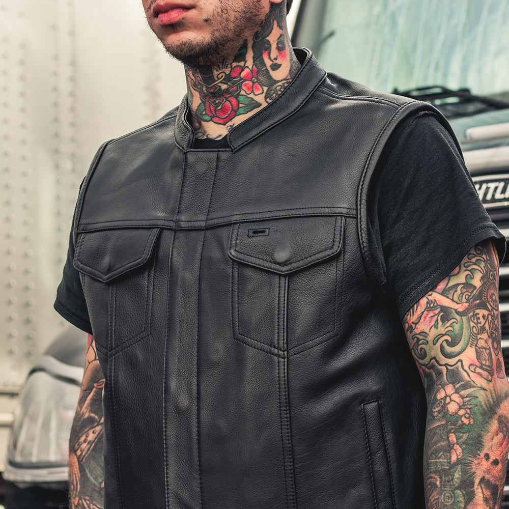 Hunt Club Men's Leather Vest